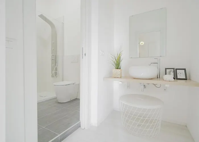 Apartment Cont36 -total White- Esclusive Milan